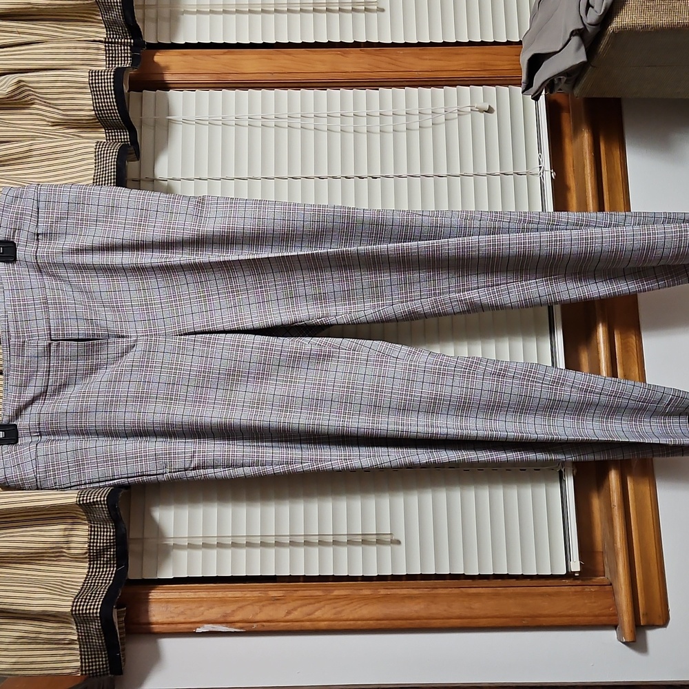 Kasper Gray Plaid Pants